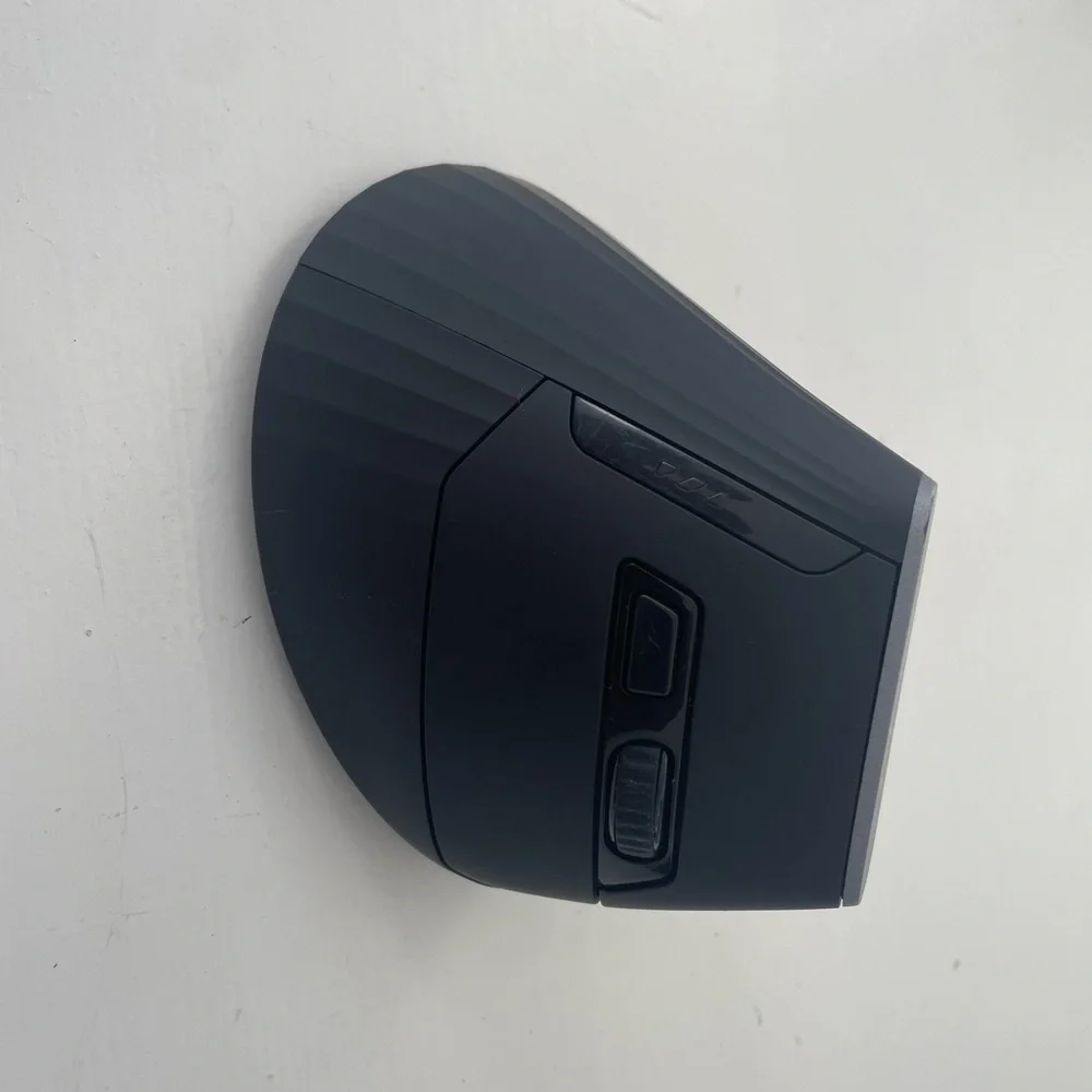 Black Wireless Mouse